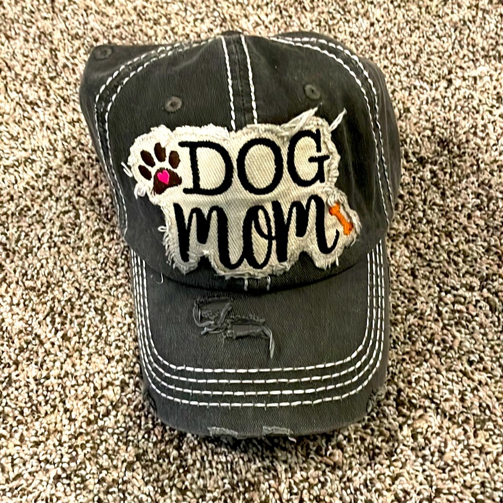 Brand new Dog Mom hat